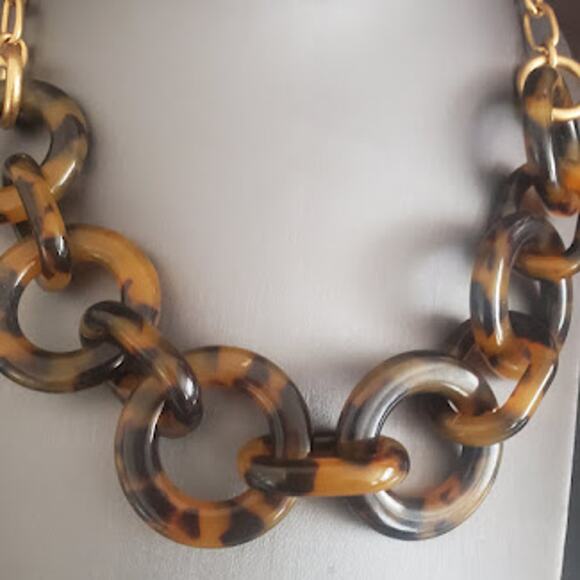 J. Crew Faux Tortoise Shell Necklace with Gold Tone‎ Chain - Picture 2 of 4